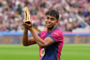 球队把对手三分线完全锁死