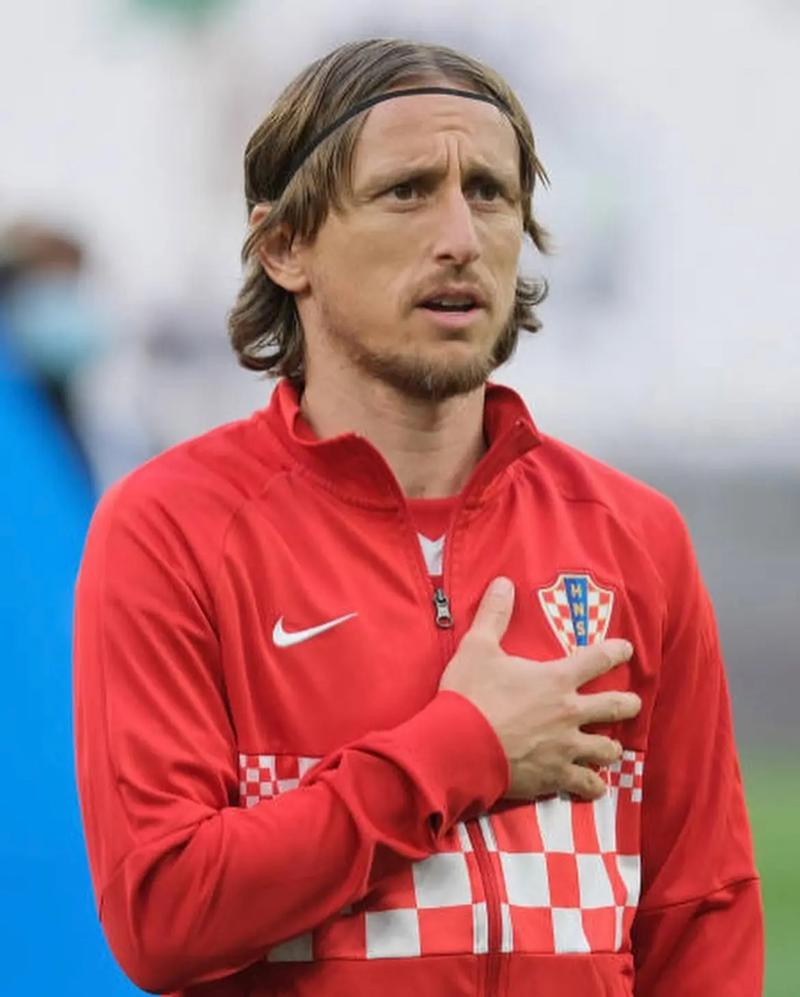 半场：拜仁1-1圣保利，格雷罗扳平，卡尔中柱，洪通吉破门+伤退